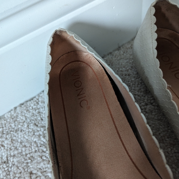 Vionic Julieta Women's Ballet Flats - Picture 3 of 4